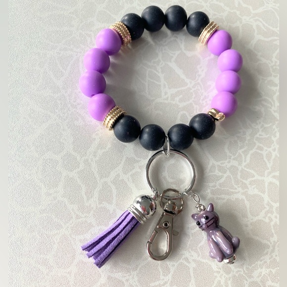Purple and Black Beaded Wristlet Bracelet with Cat Charm - Picture 1 of 6